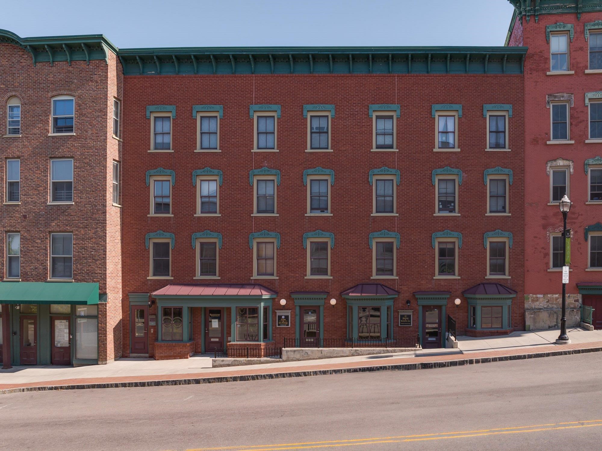 7 Lake Street