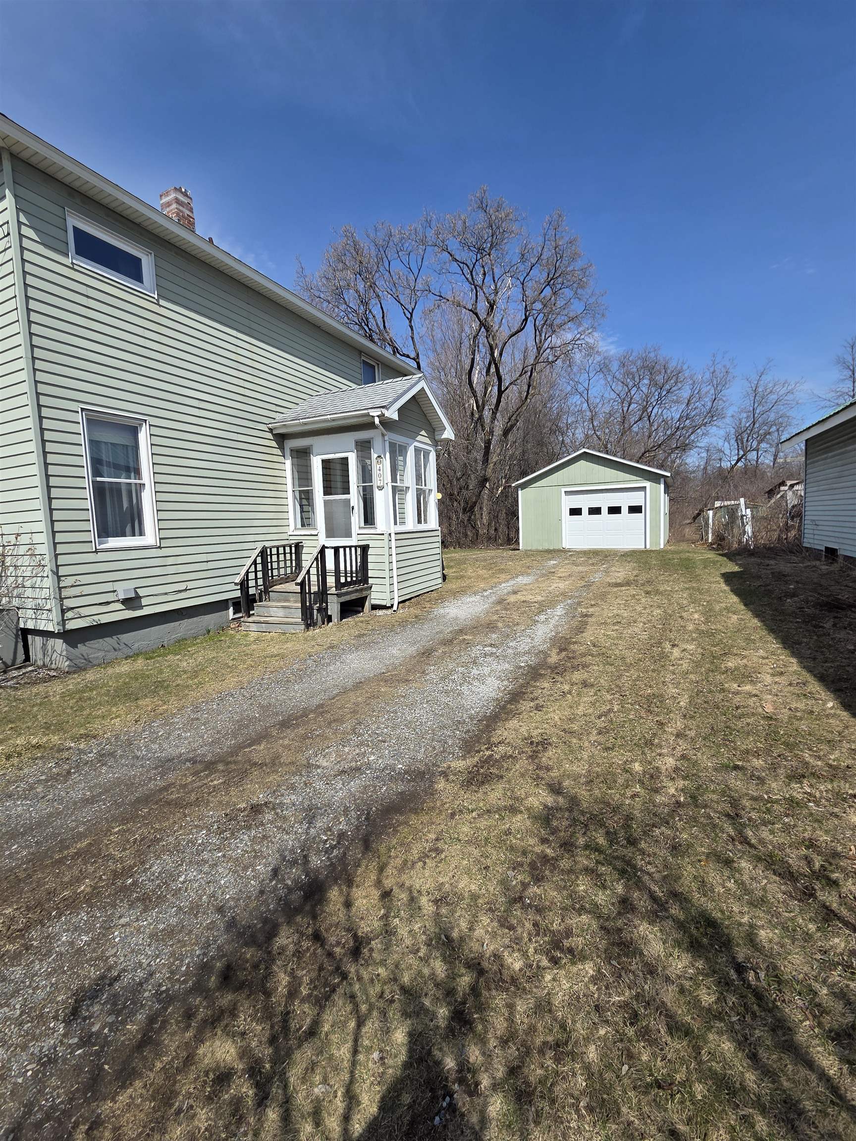 407 Lake Road