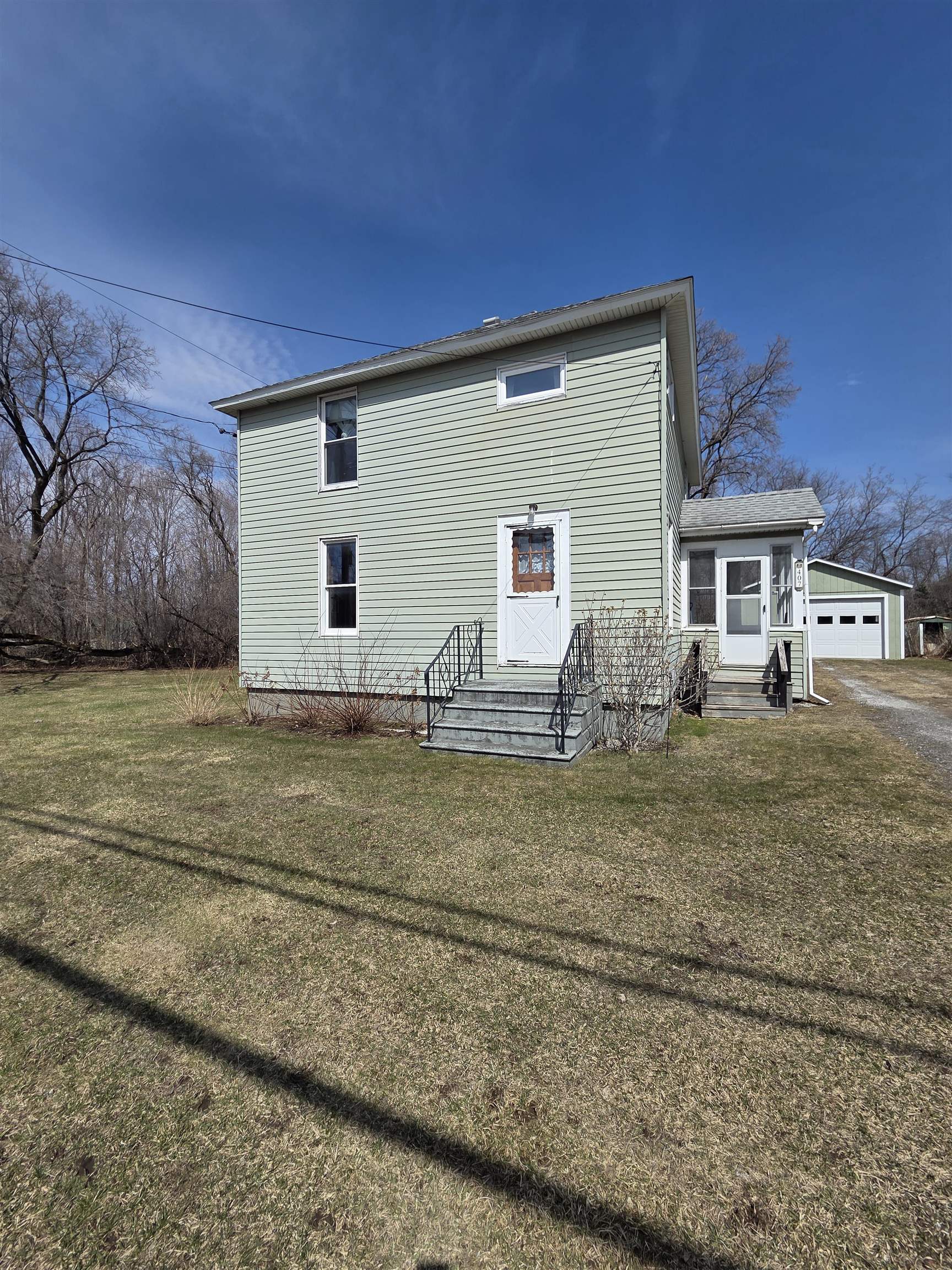 407 Lake Road