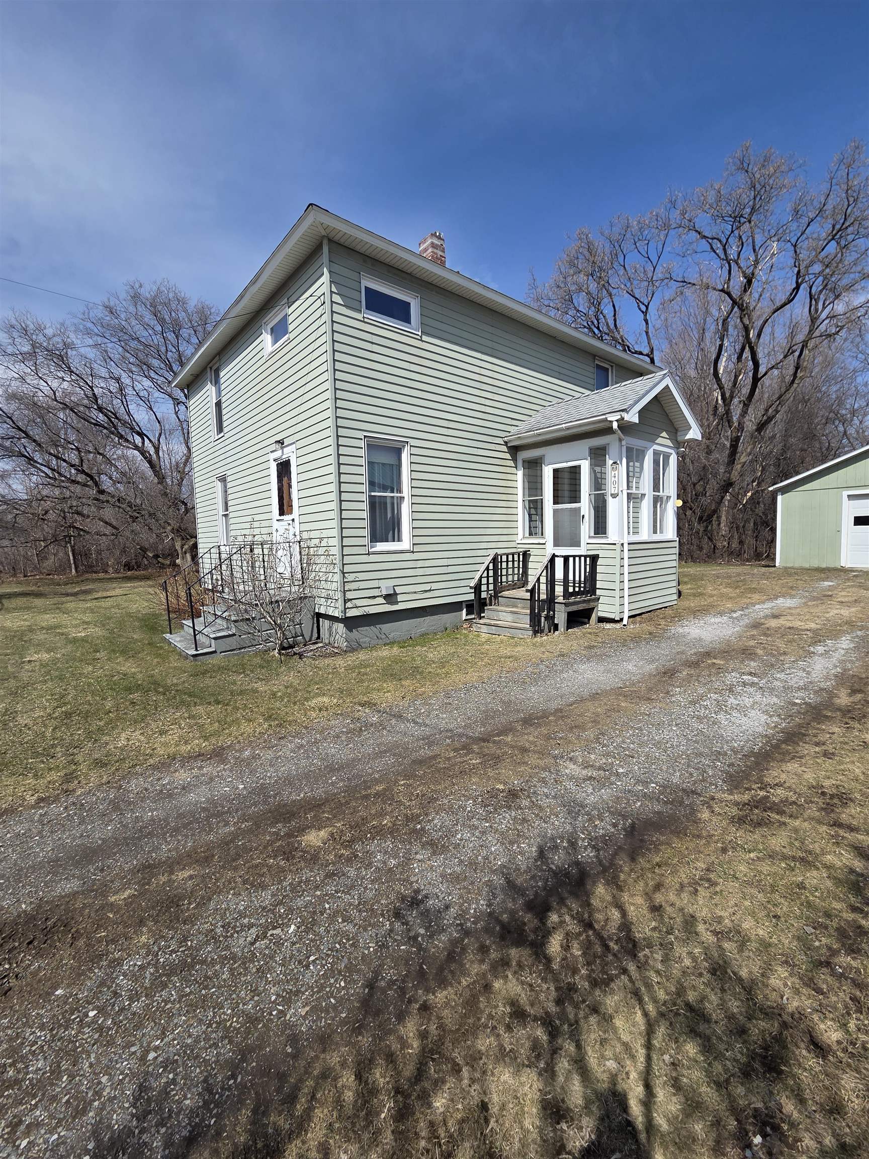 407 Lake Road