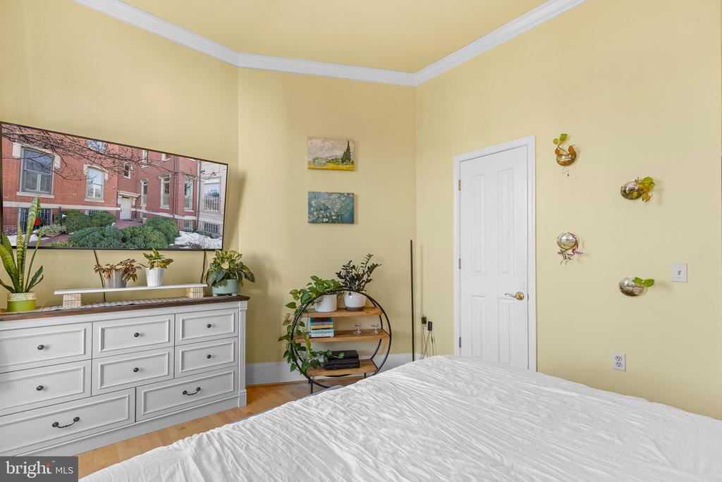 20 LOGAN CIR NW #1-2