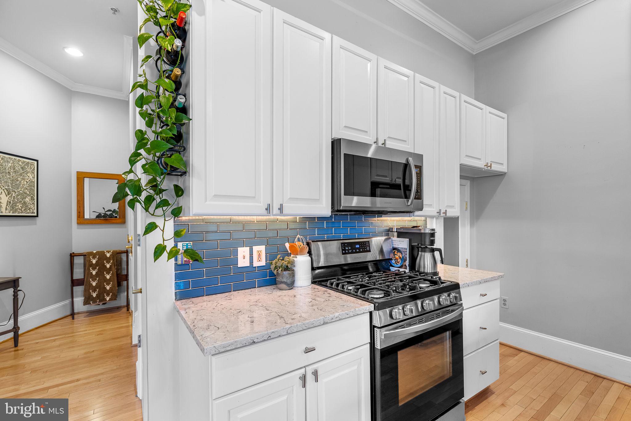 20 LOGAN CIR NW #1-2