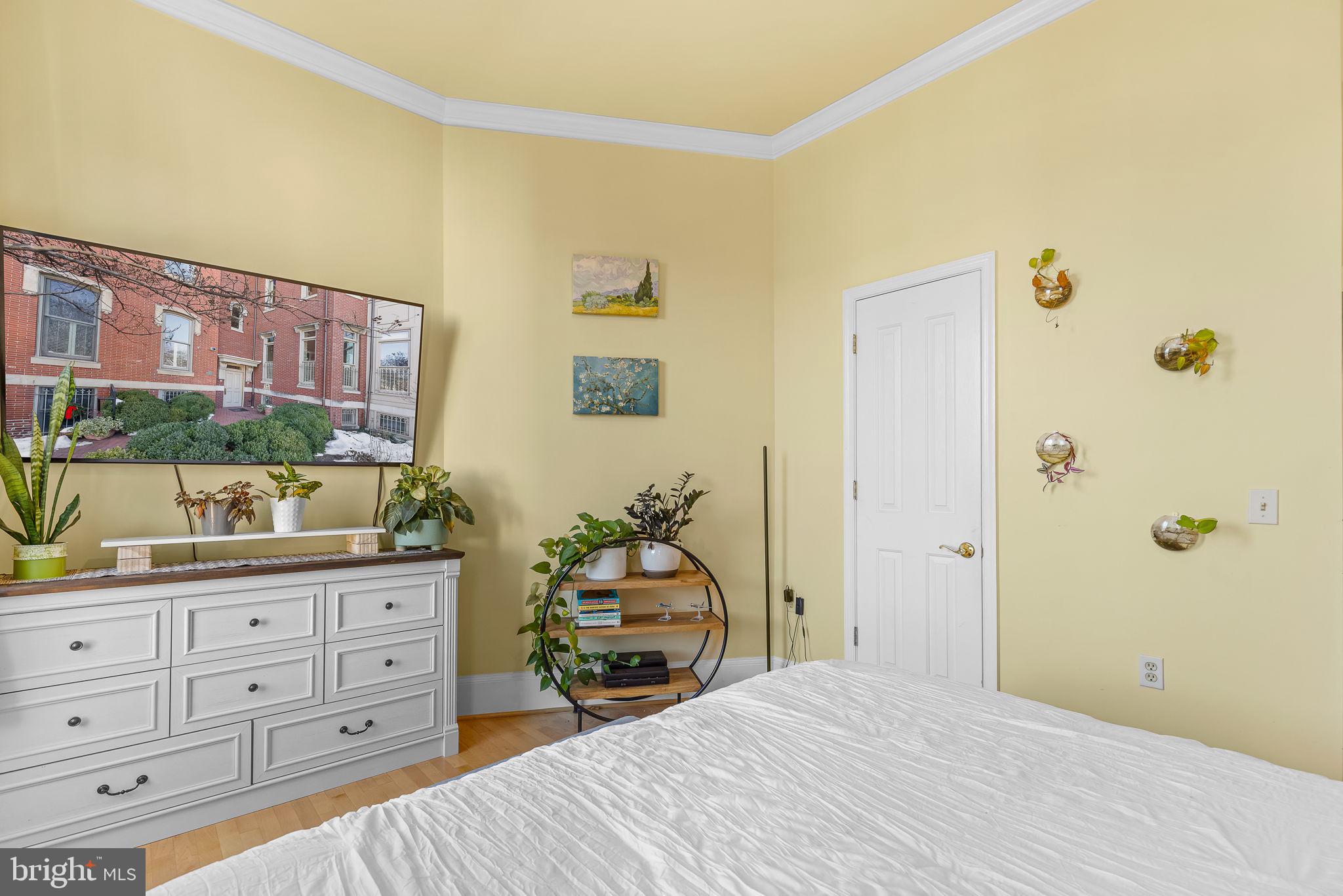 20 LOGAN CIR NW #1-2