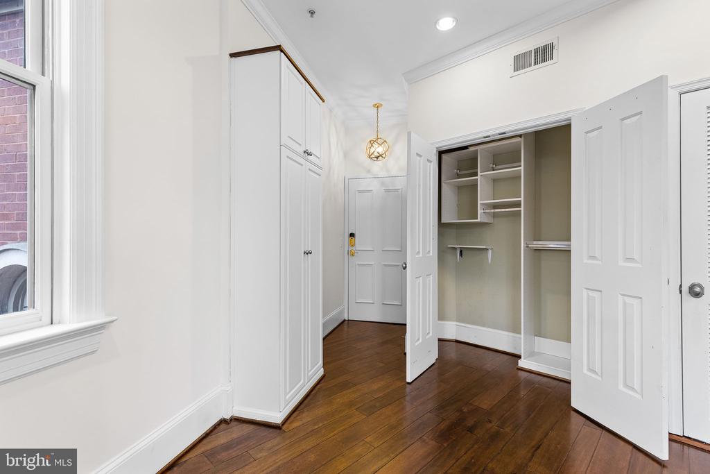 20 LOGAN CIR NW #3-3