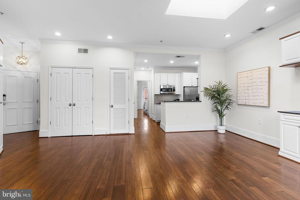 20 LOGAN CIR NW #3-3