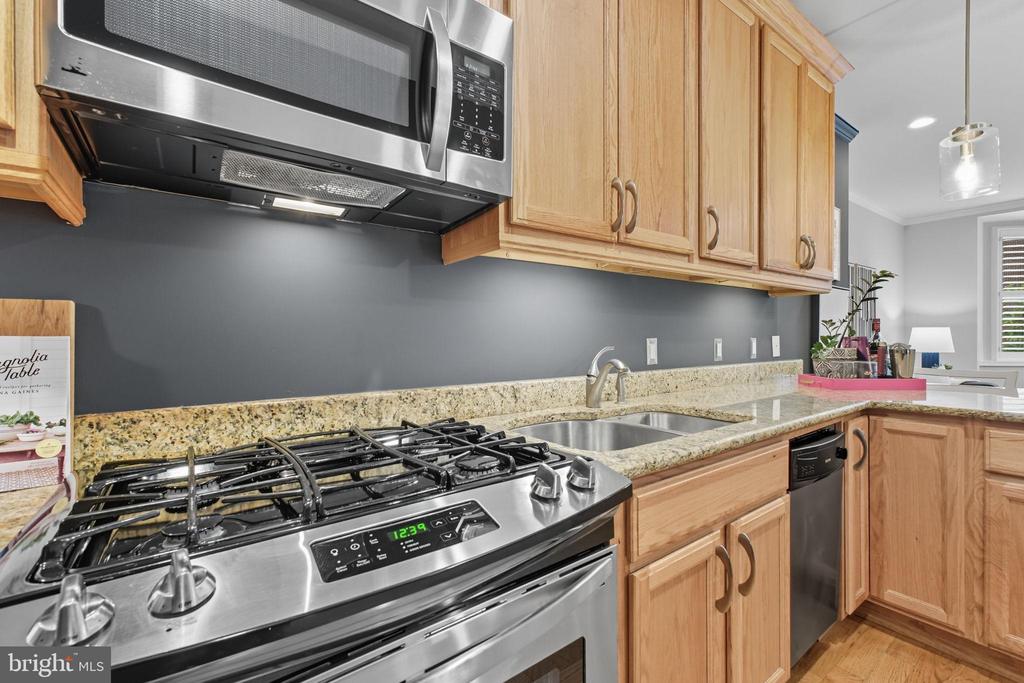 1669 COLUMBIA ROAD NW 203