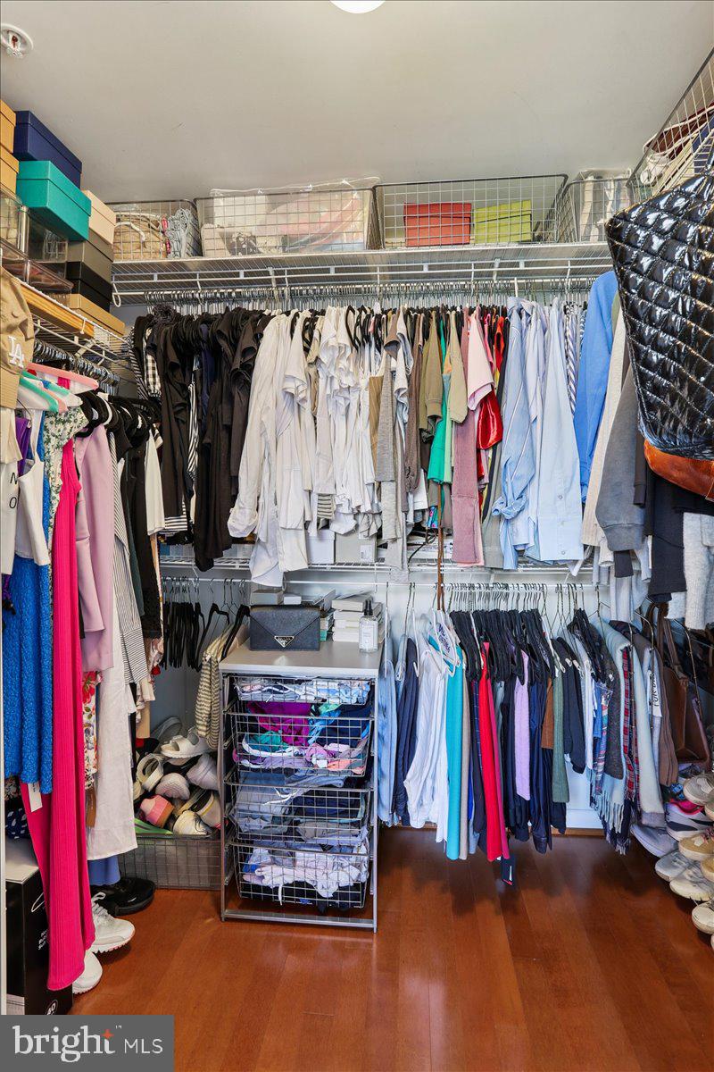 1021 N GARFIELD STREET 806