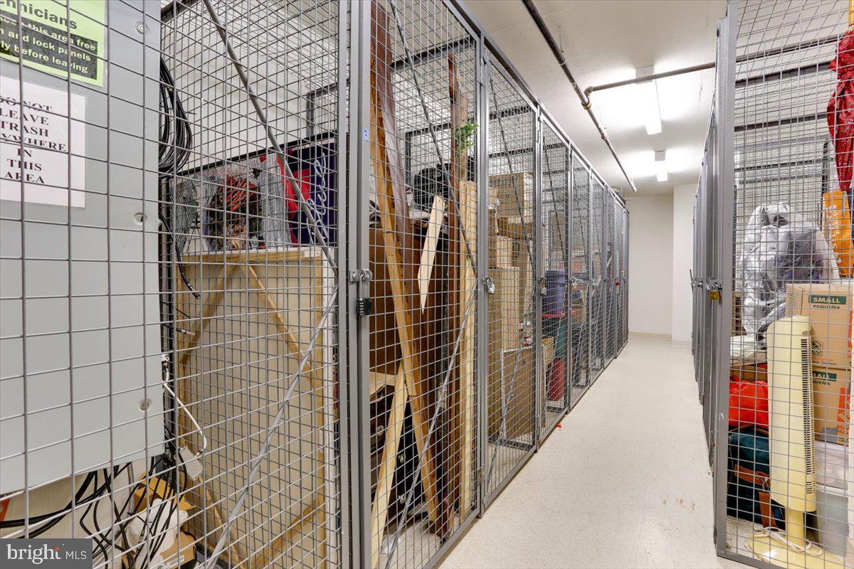 1021 N GARFIELD STREET 806