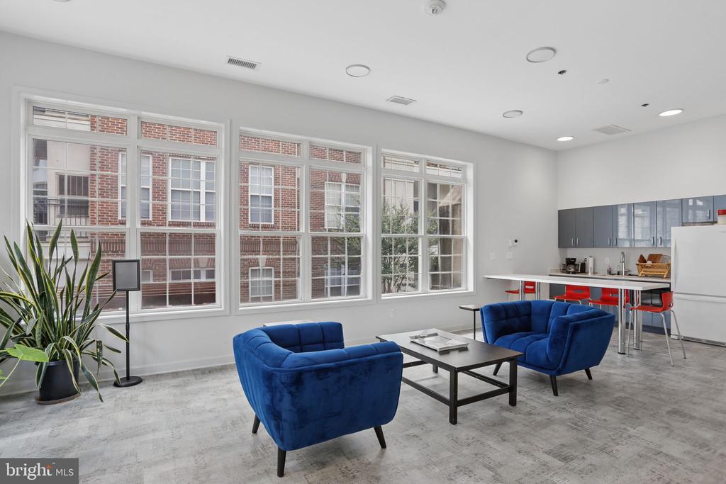 2330 14TH STREET N Unit: 308