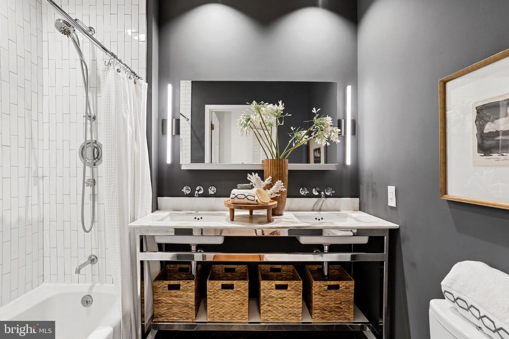 2330 14TH STREET N Unit: 308