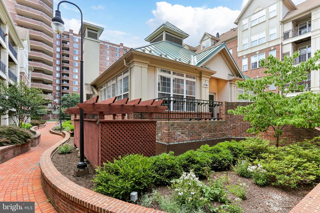 2330 14TH STREET N Unit: 308