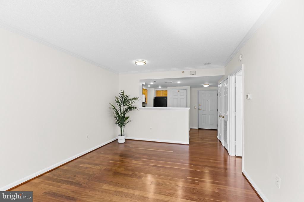3830 9TH STREET N Unit: 507W