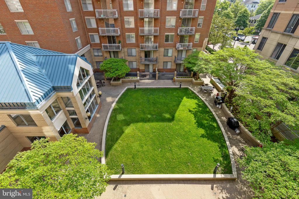 3830 9TH STREET N Unit: 507W