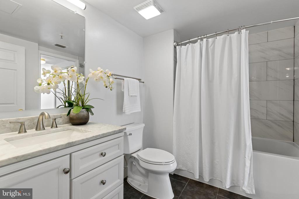 3830 9TH STREET N Unit: 507W