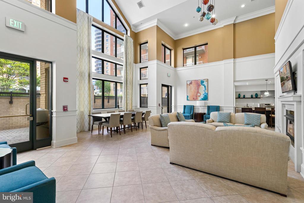 3830 9TH STREET N Unit: 507W