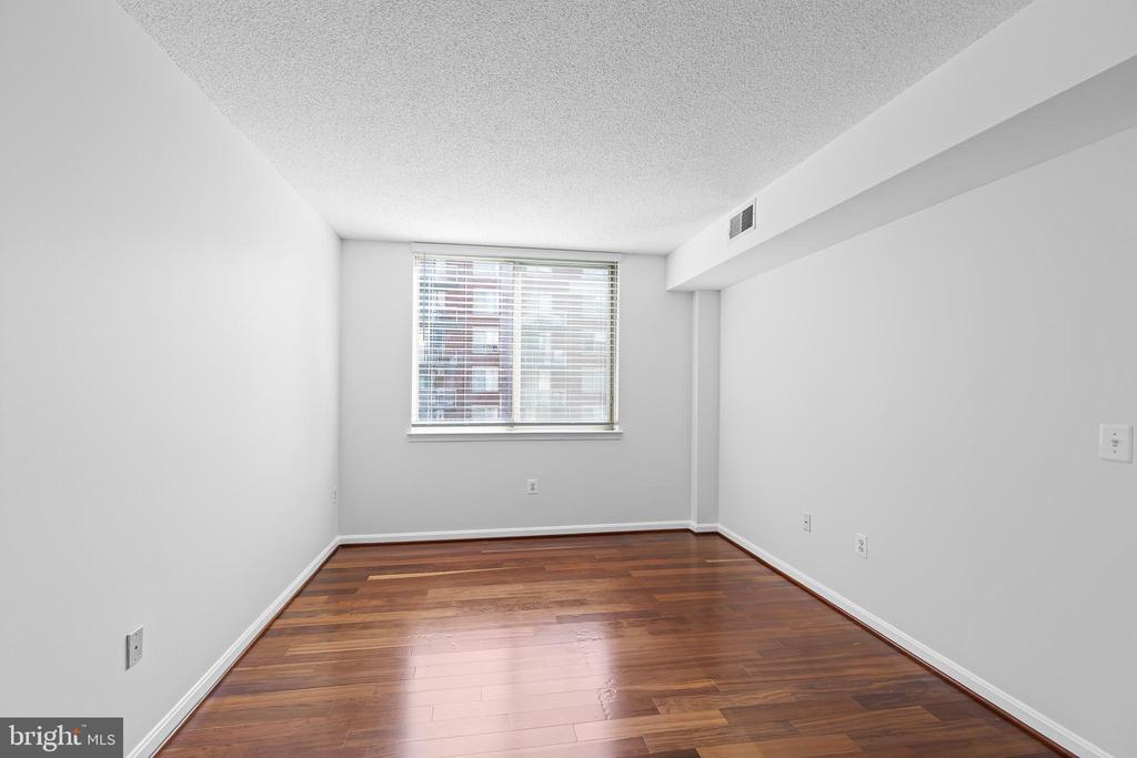 3830 9TH STREET N Unit: 507W