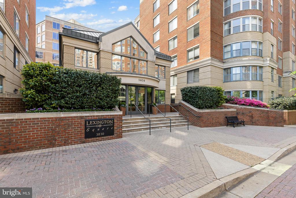 3830 9TH STREET N Unit: 507W