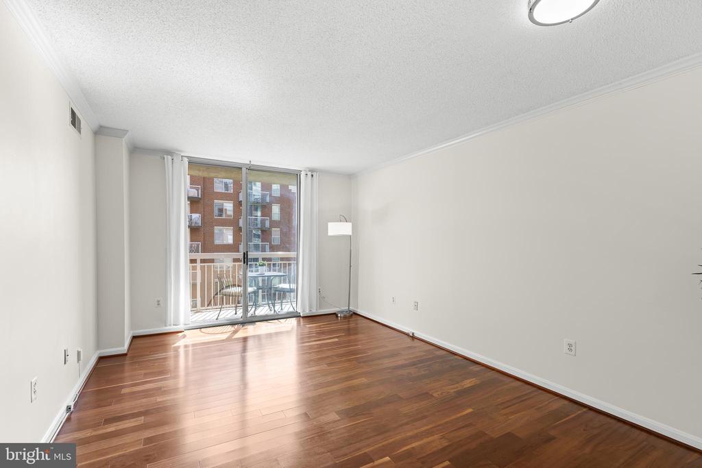 3830 9TH STREET N Unit: 507W
