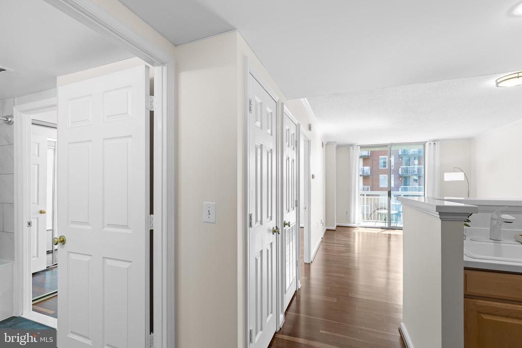 3830 9TH STREET N Unit: 507W