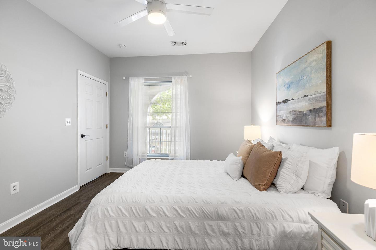 4550 STRUTFIELD LANE Unit: 2127