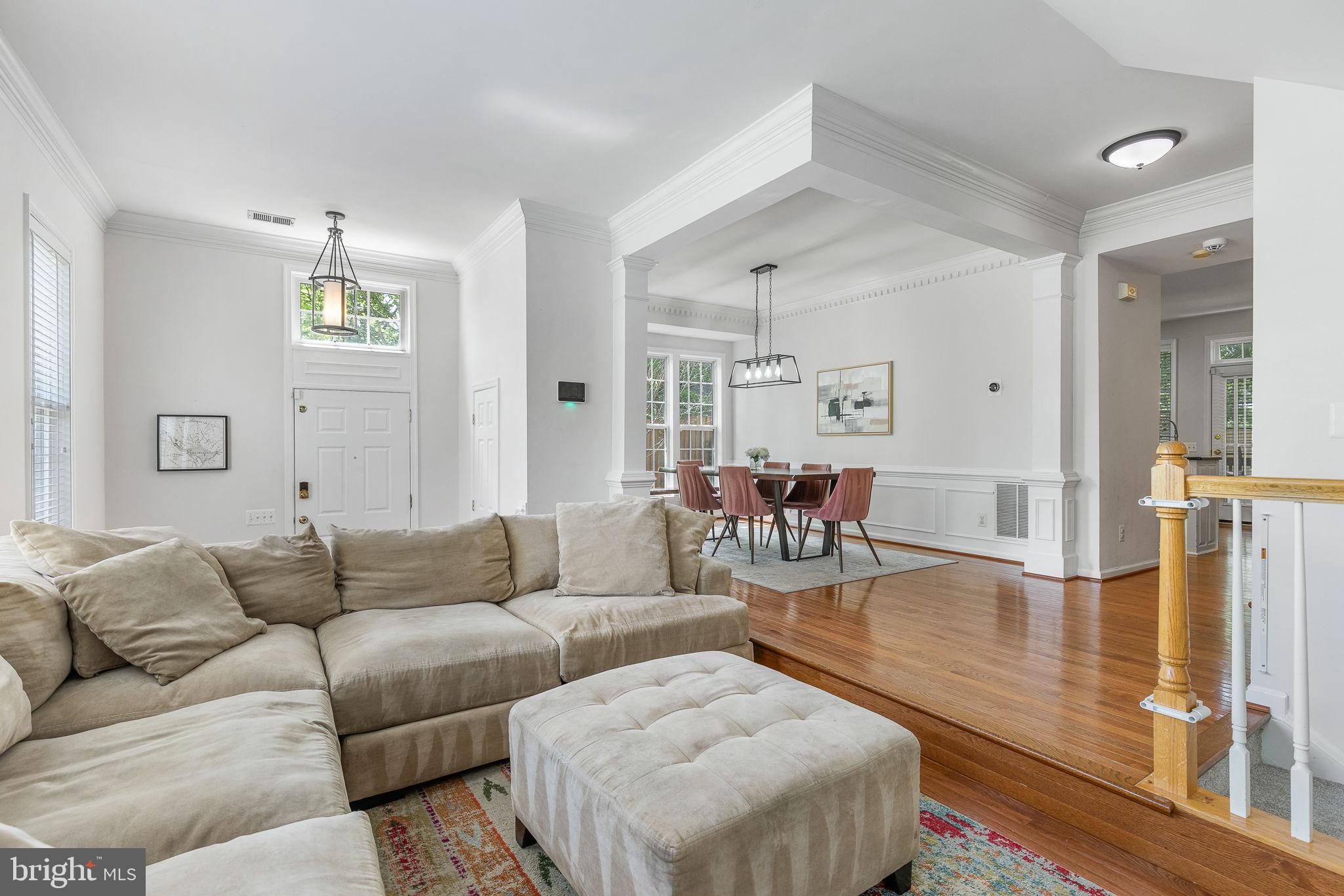 4600 Lambert Pl