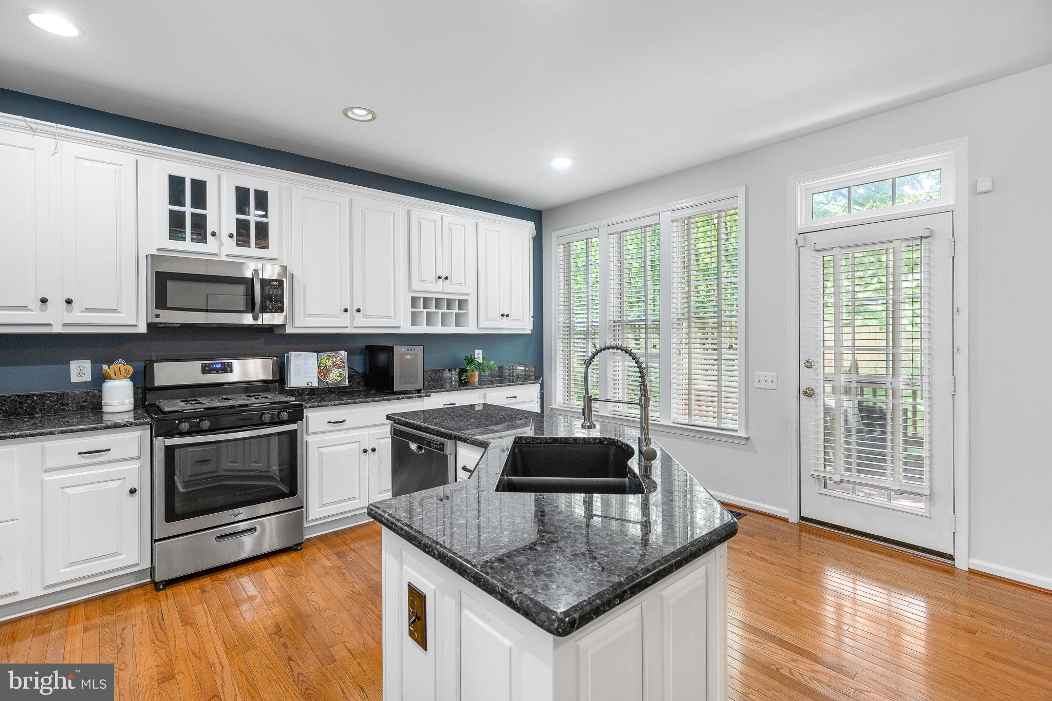 4600 Lambert Pl