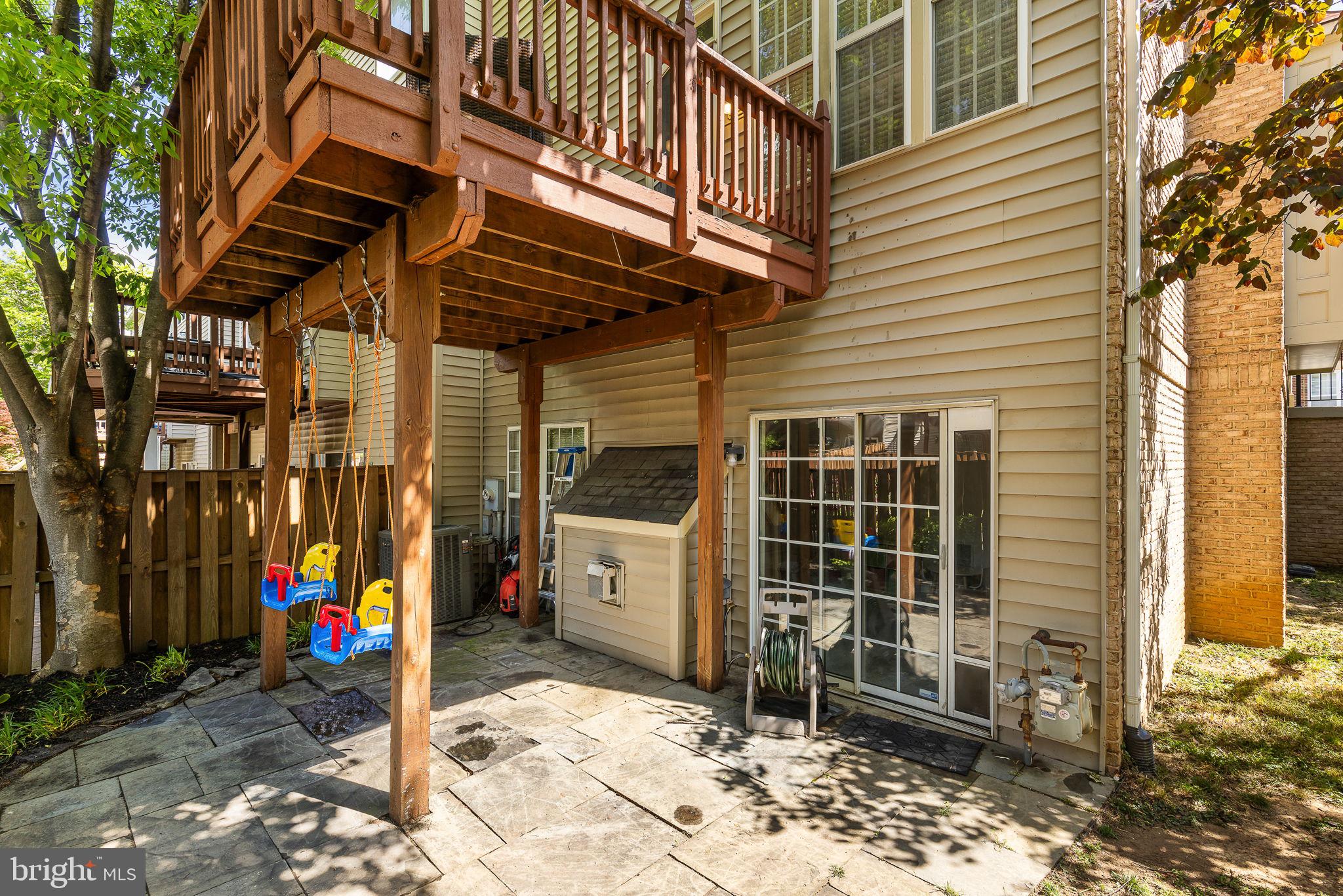 4600 Lambert Pl