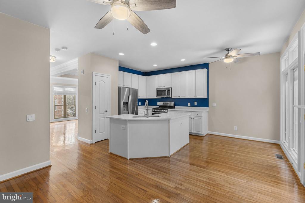 4652 KELL LN