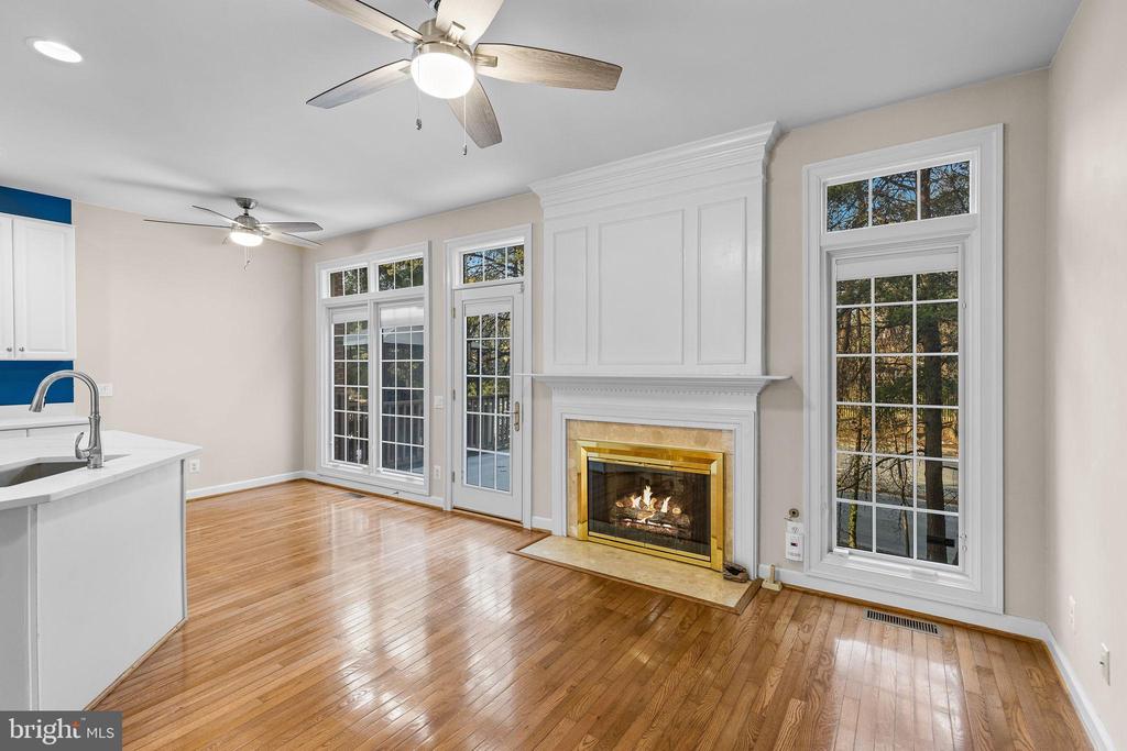 4652 KELL LANE