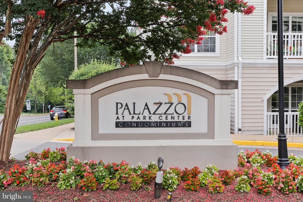 4561 STRUTFIELD LANE Unit: 3203