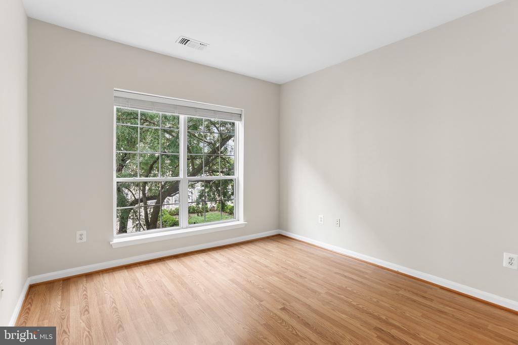 4561 STRUTFIELD LANE Unit: 3203