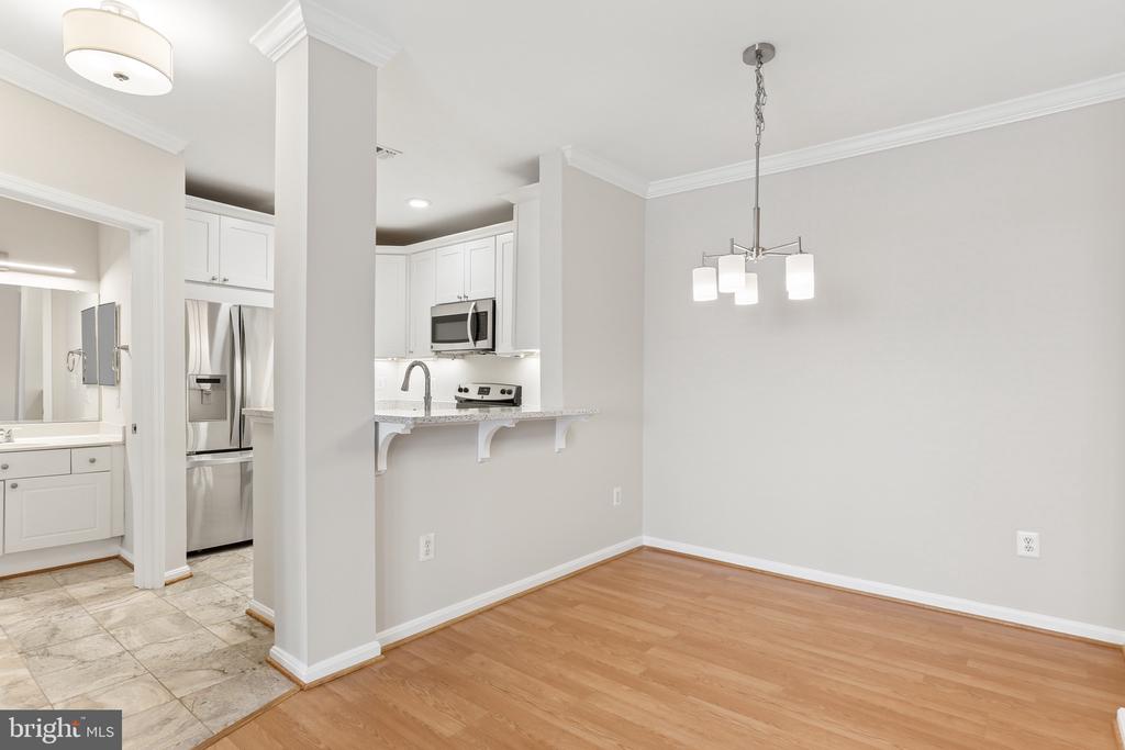 4561 STRUTFIELD LANE Unit: 3203