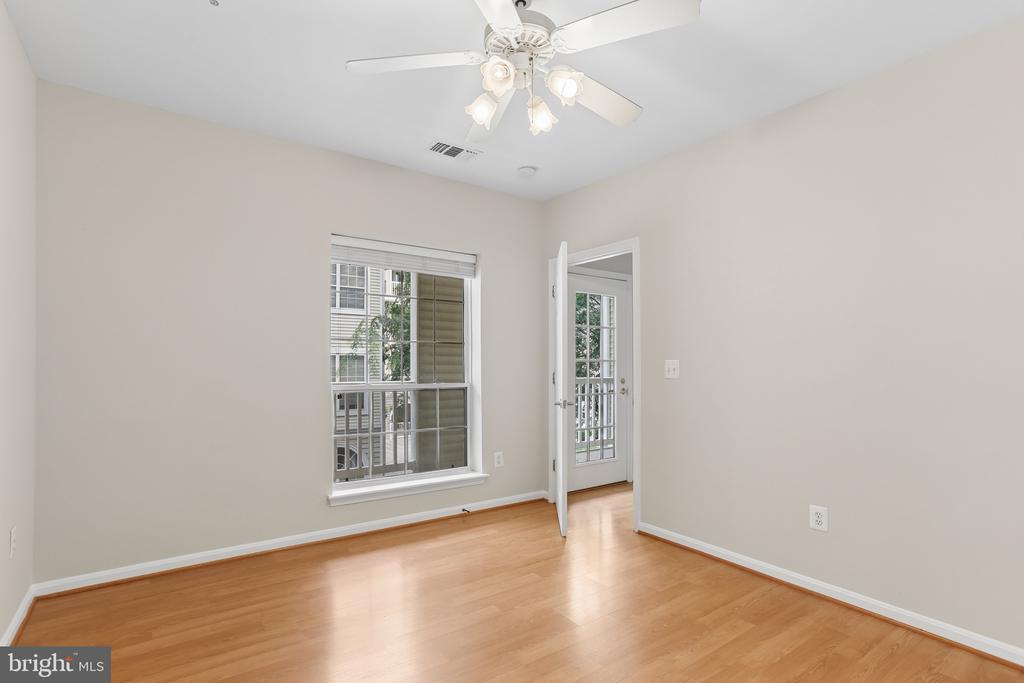 4561 STRUTFIELD LANE Unit: 3203
