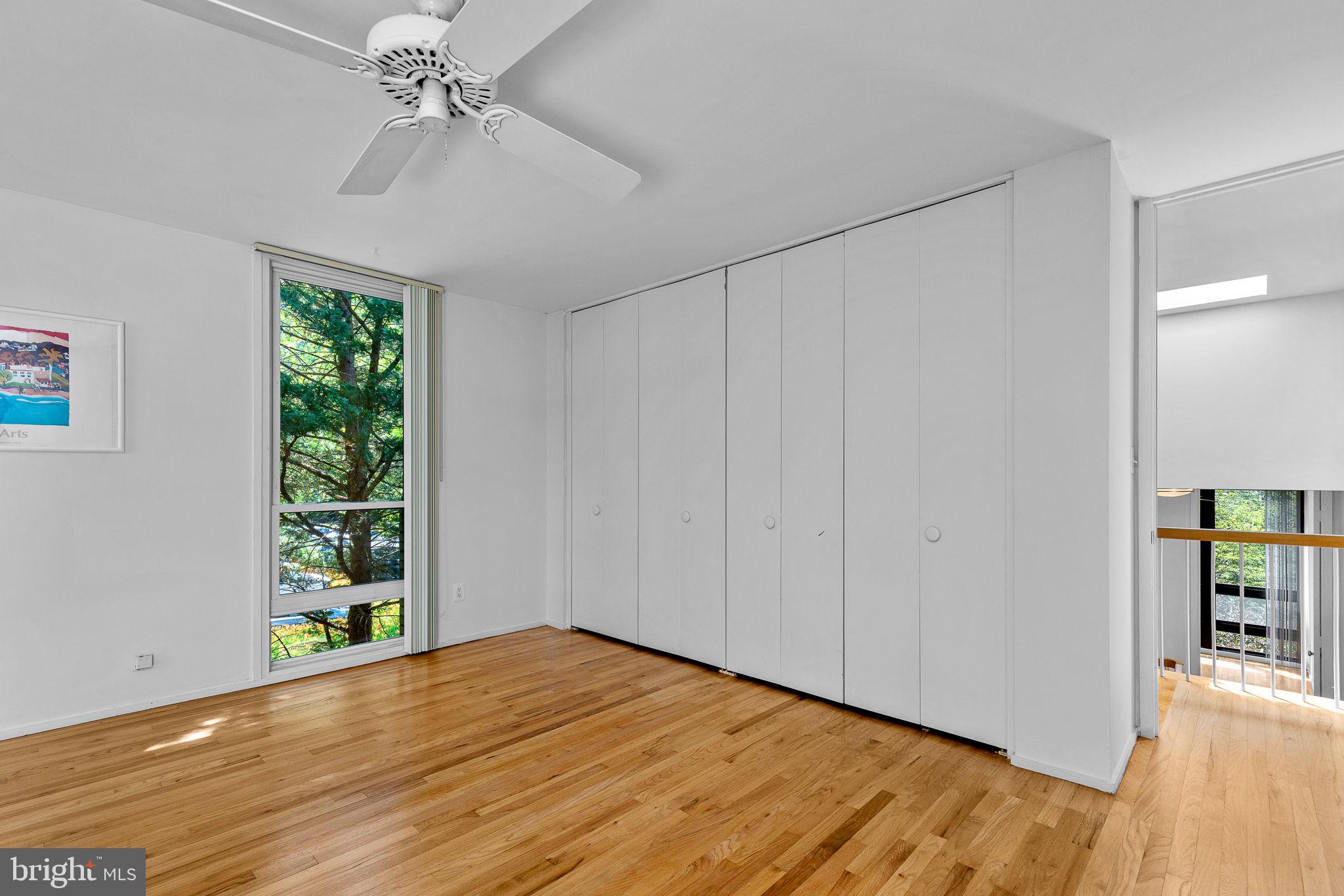 11459 Washington Plz W