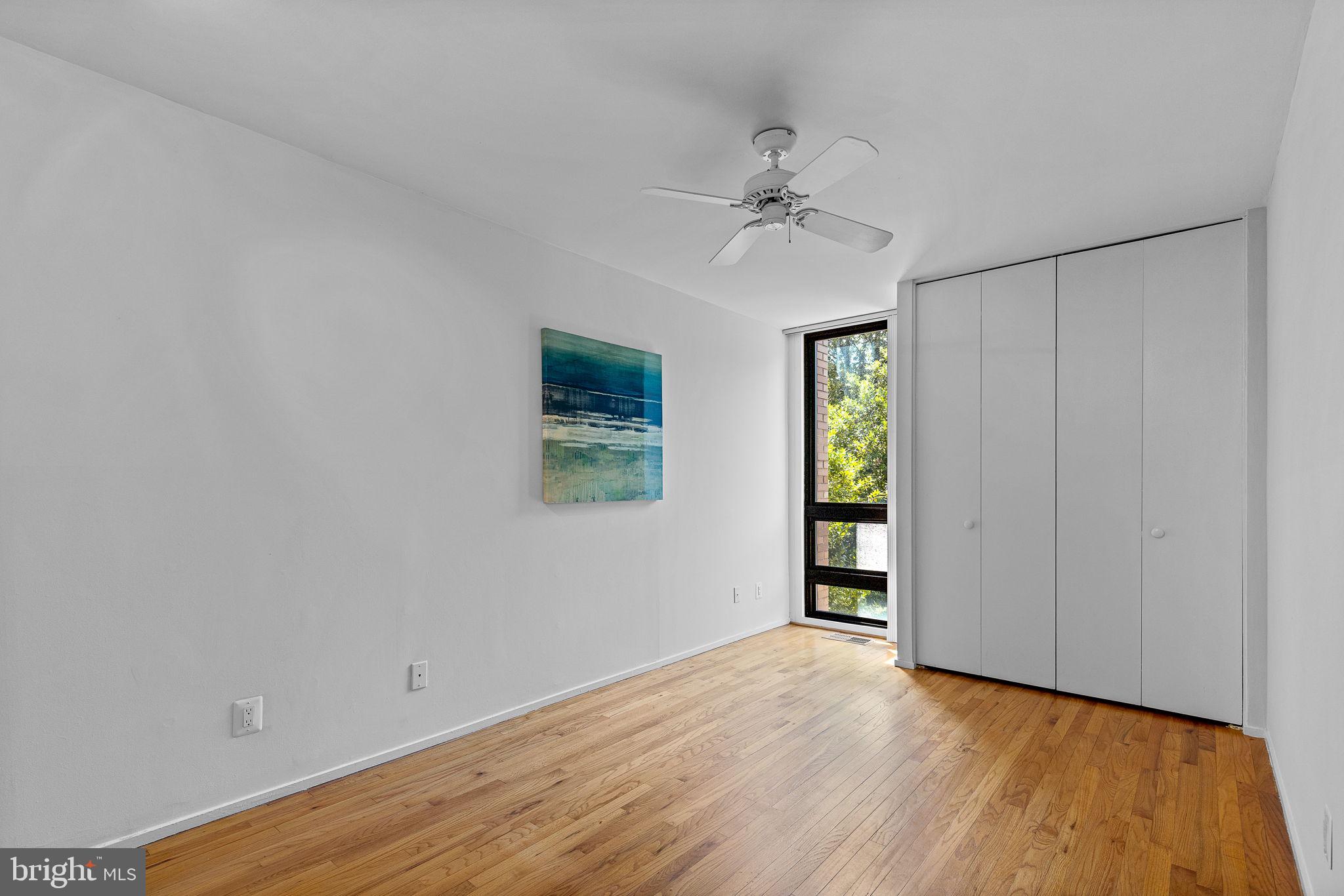 11459 Washington Plz W