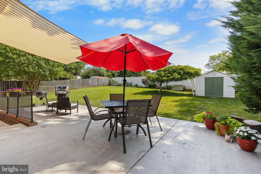 5909 RIDGE VIEW DR
