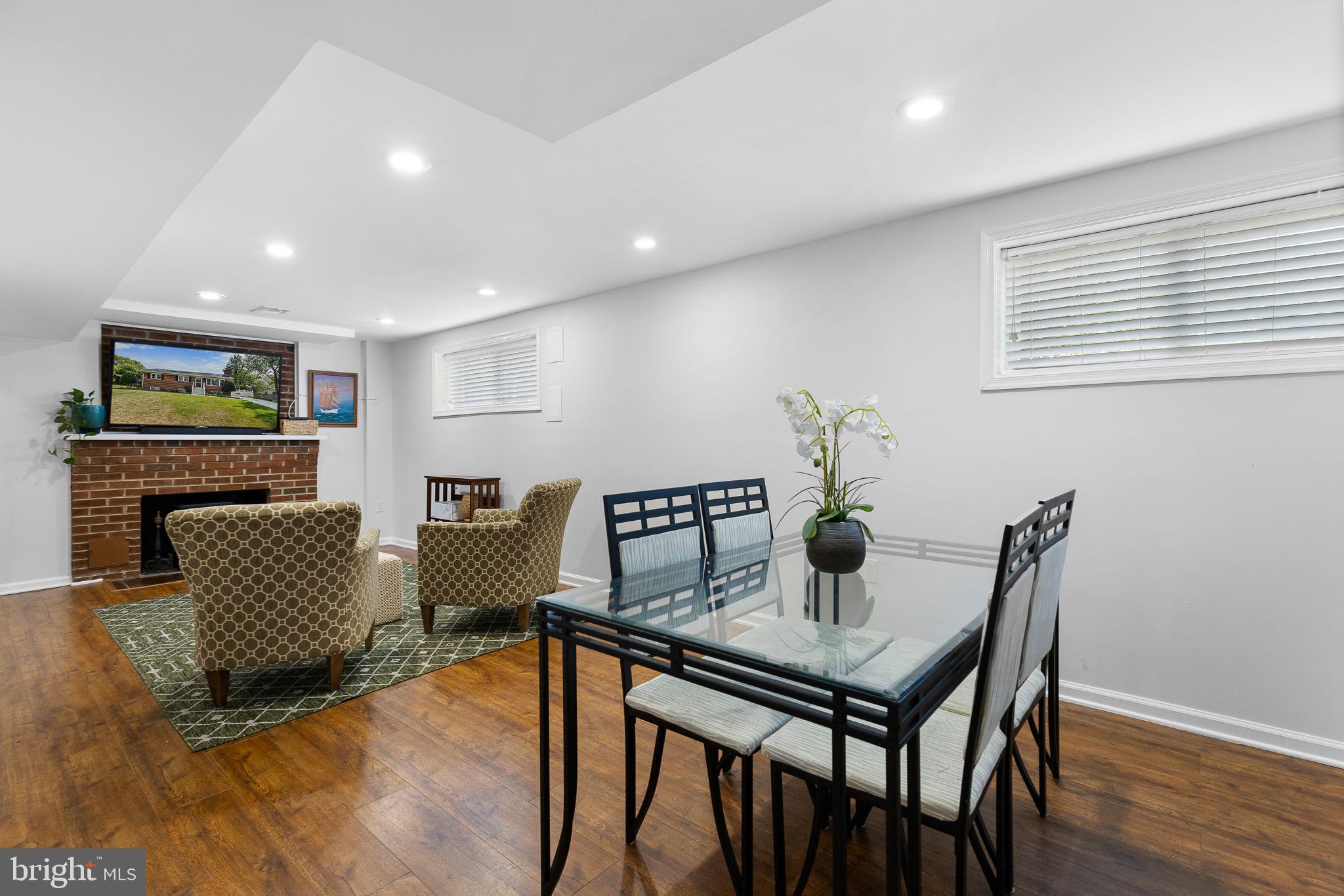 5909 RIDGE VIEW DR