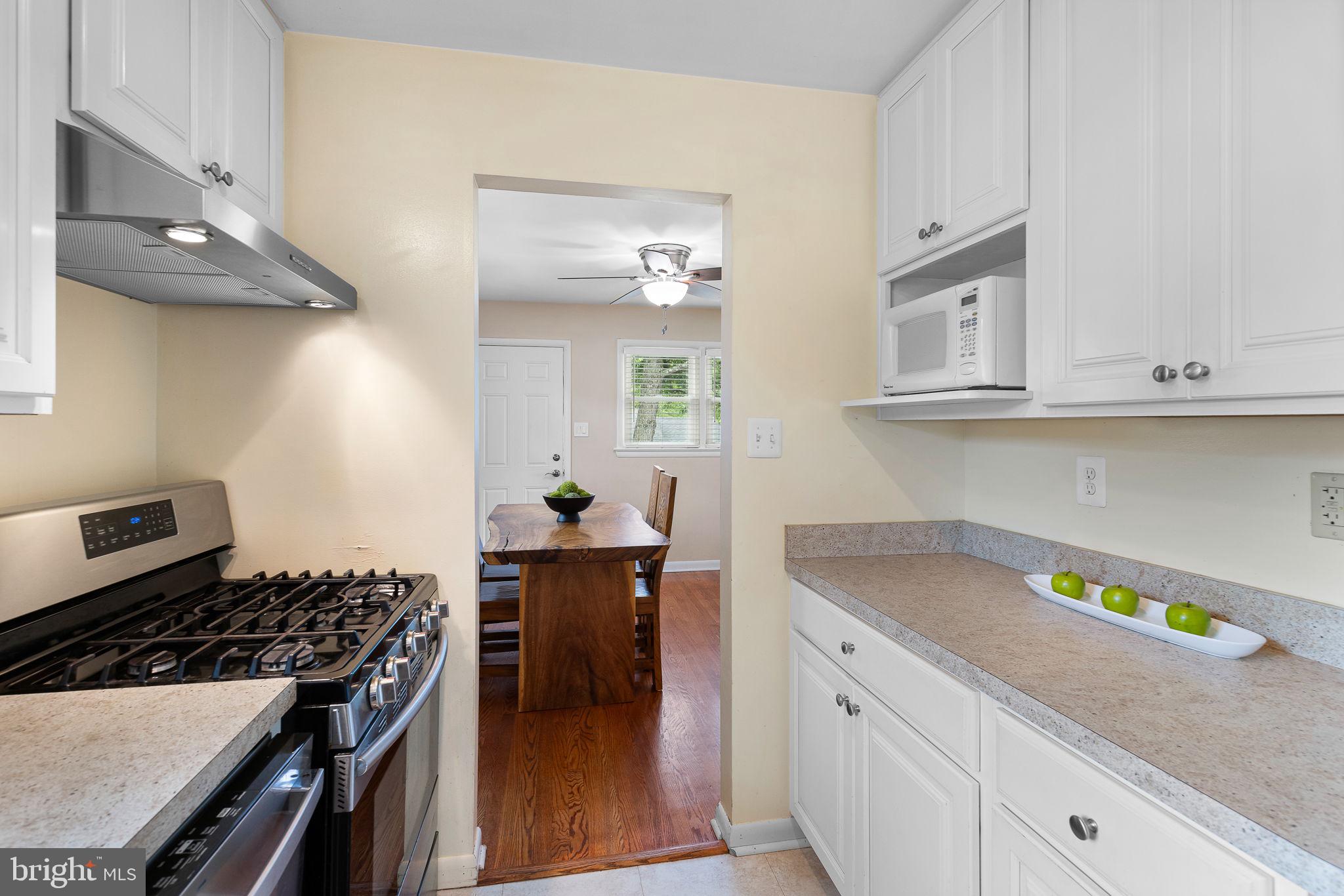 5909 RIDGE VIEW DR