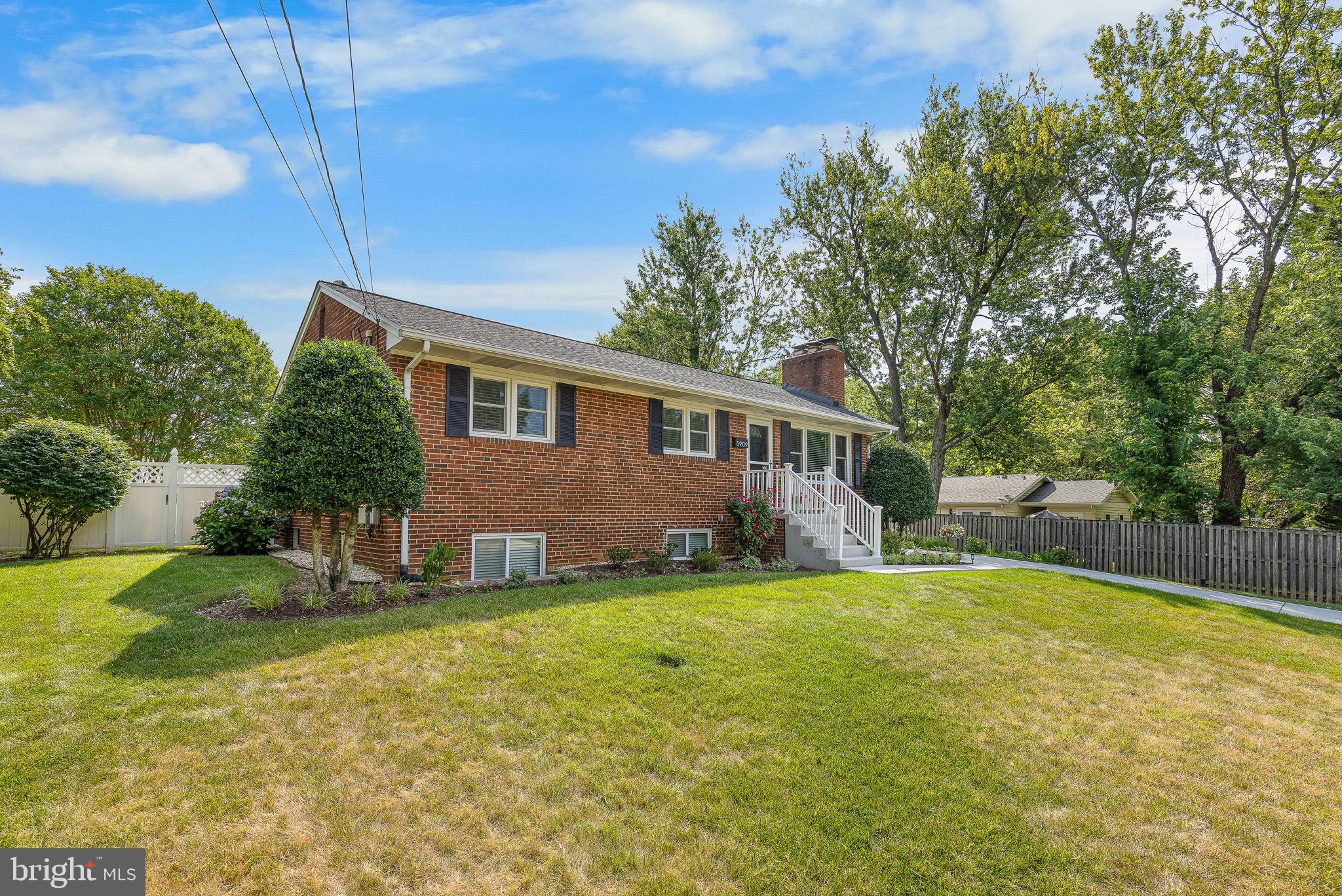 5909 RIDGE VIEW DR