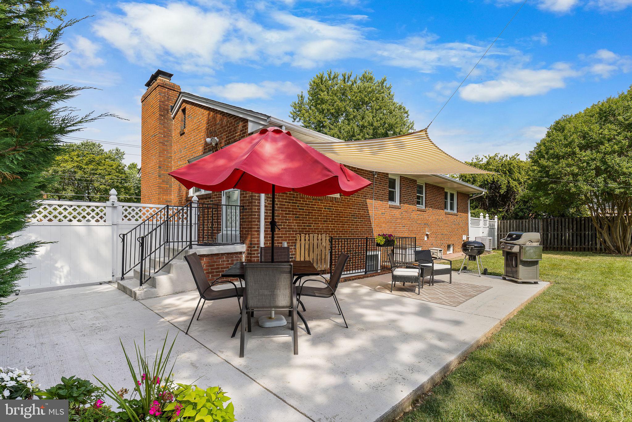 5909 RIDGE VIEW DR