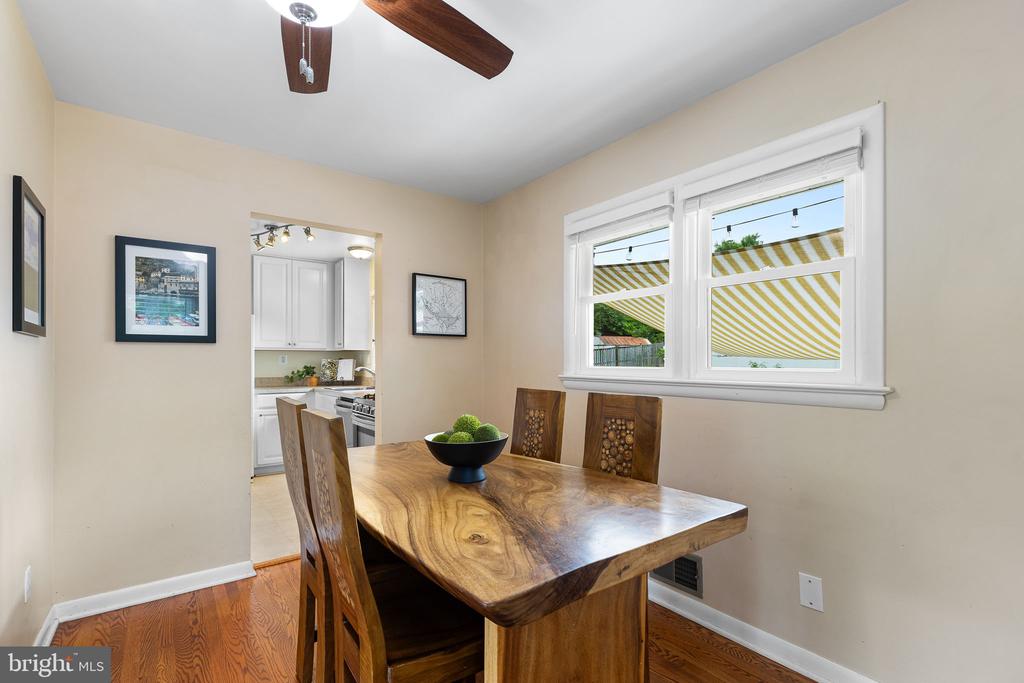 5909 RIDGE VIEW DR