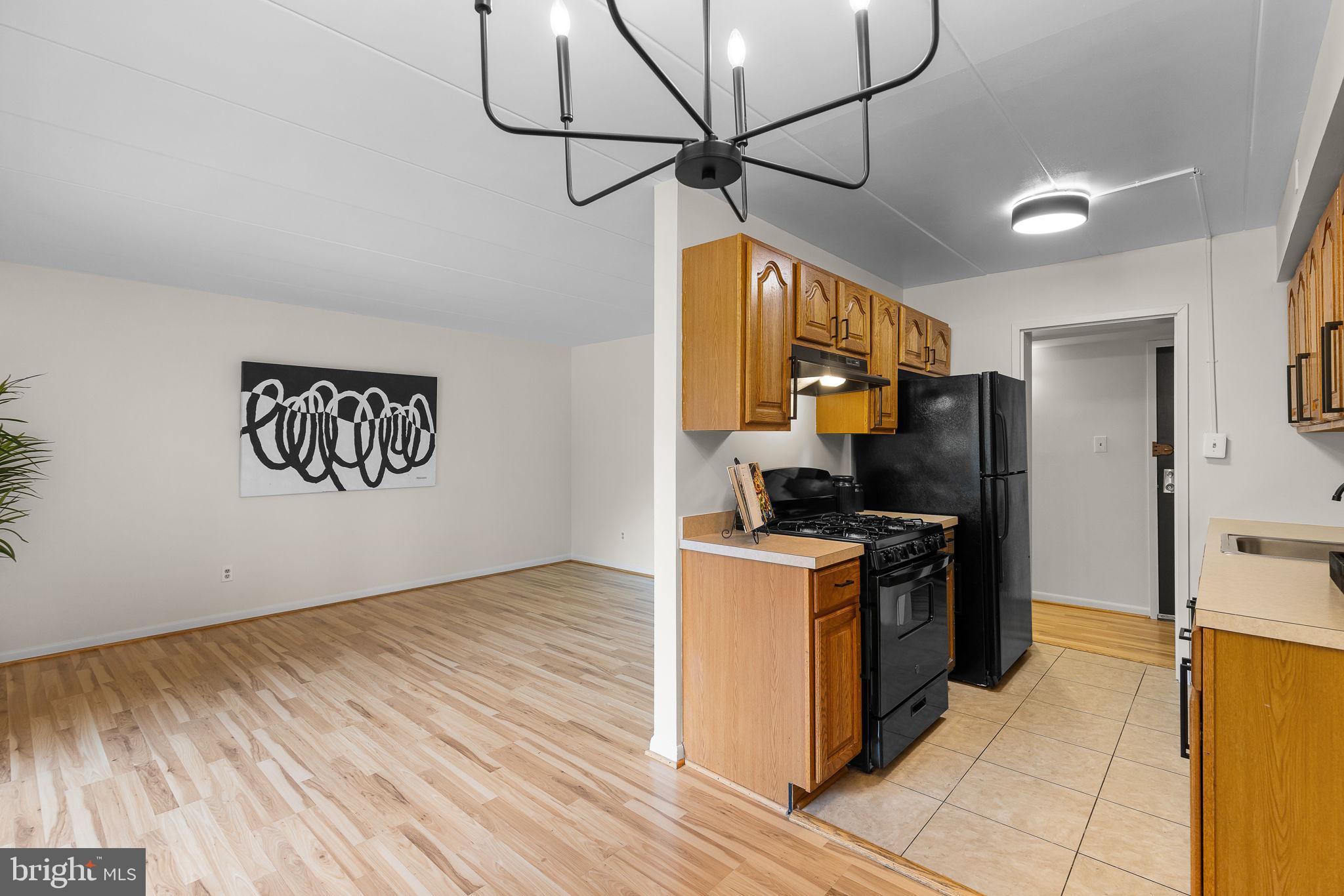 2318 Freetown Ct #12c