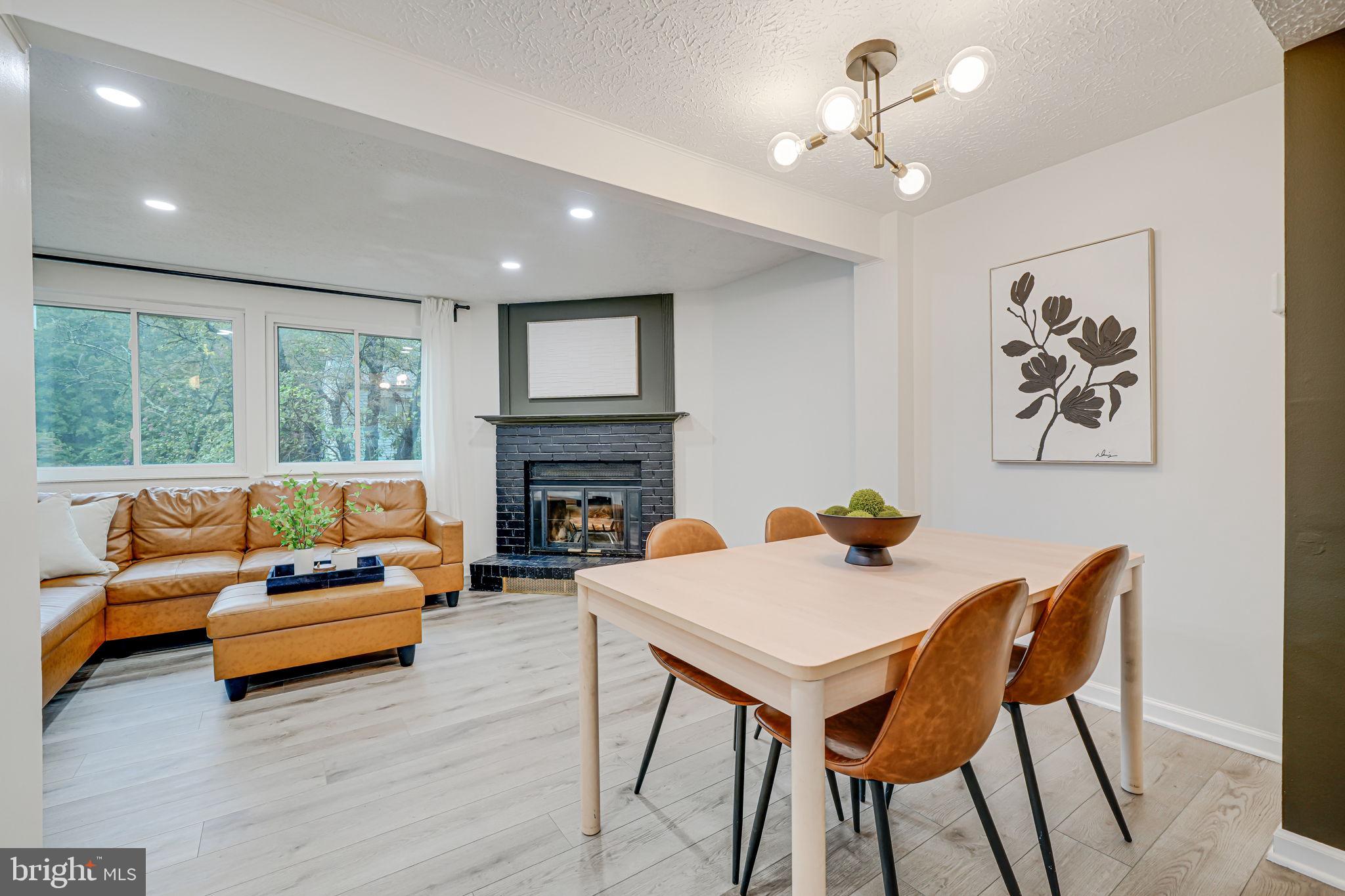 8234 Crestmont Cir