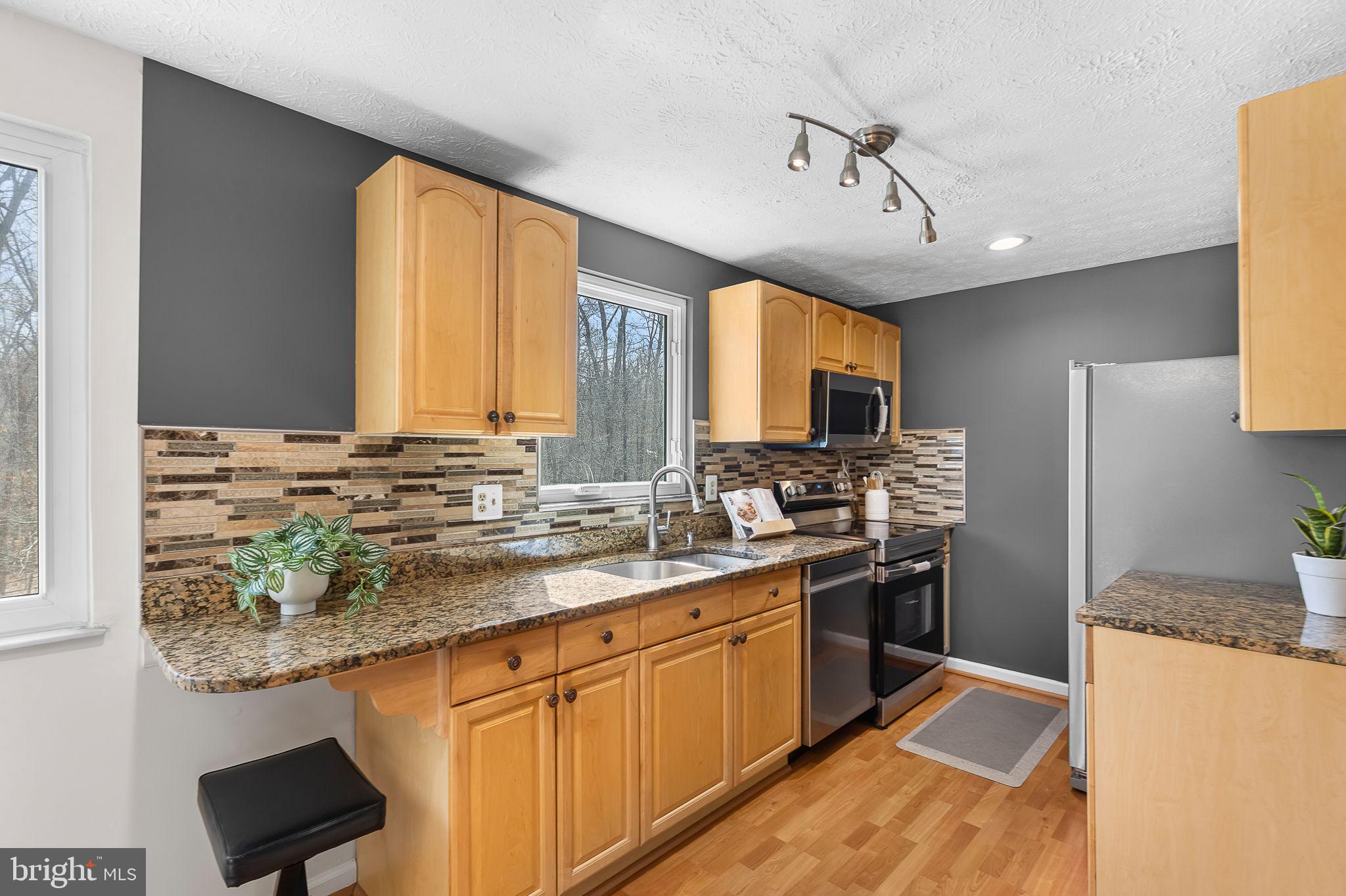 8162 Willowdale Ct