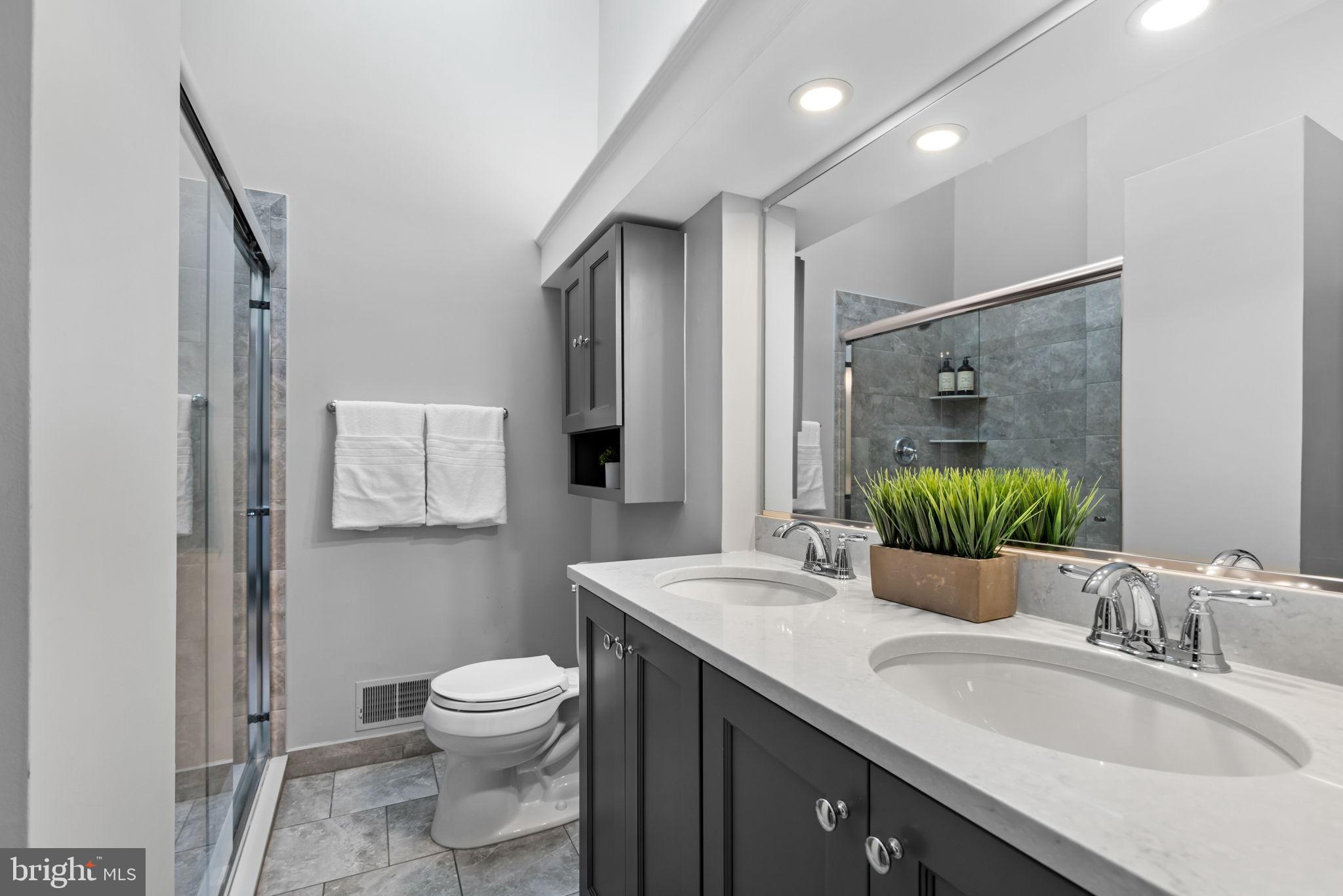 6223 WALKERS CROFT WAY