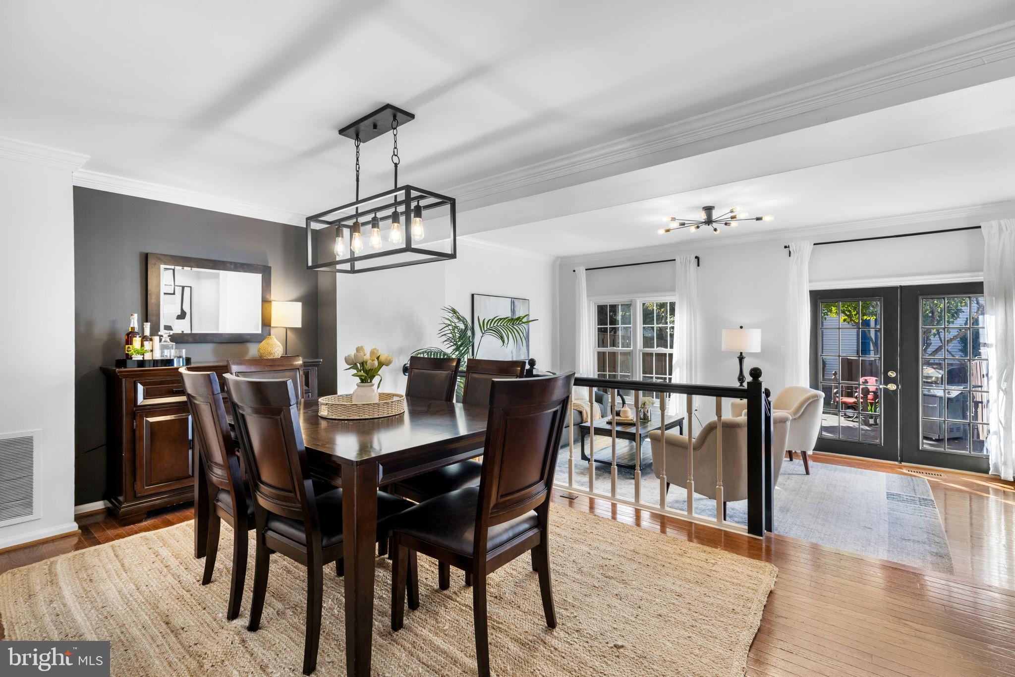 6223 WALKERS CROFT WAY