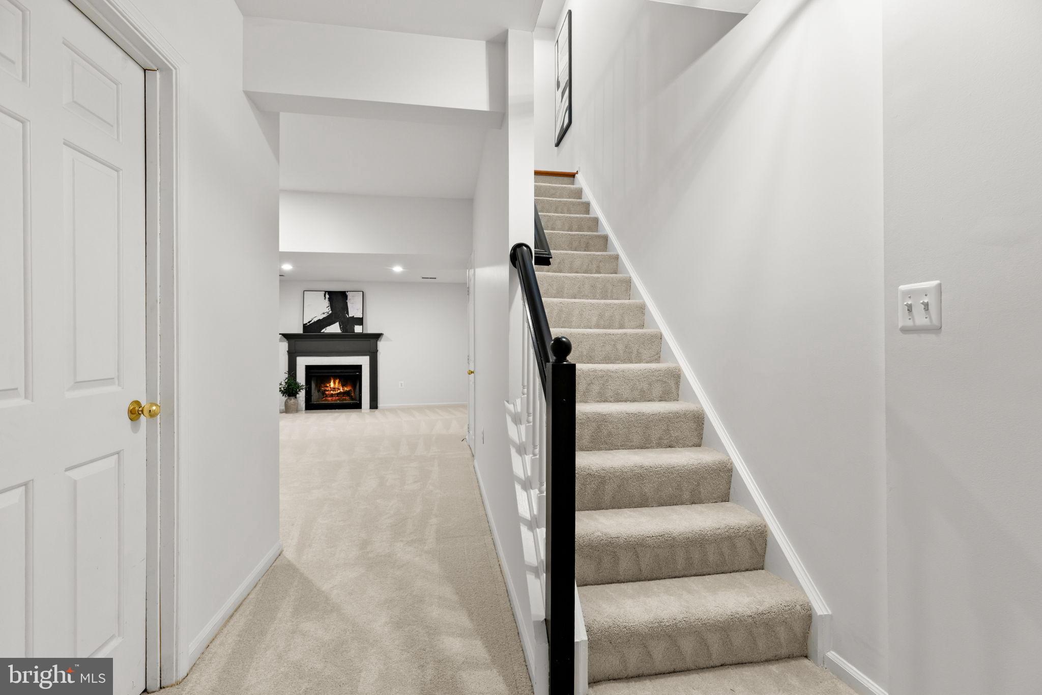 6223 WALKERS CROFT WAY