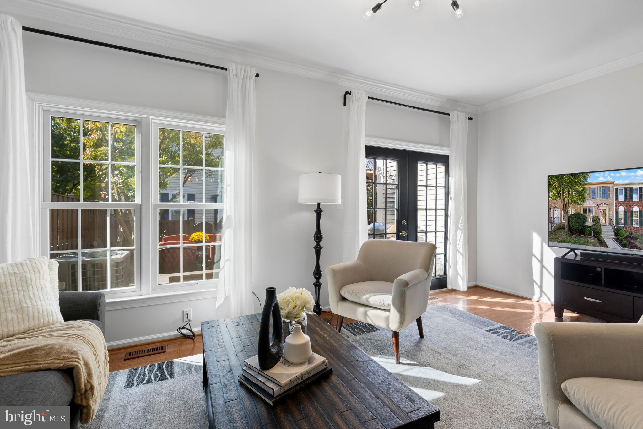 6223 WALKERS CROFT WAY