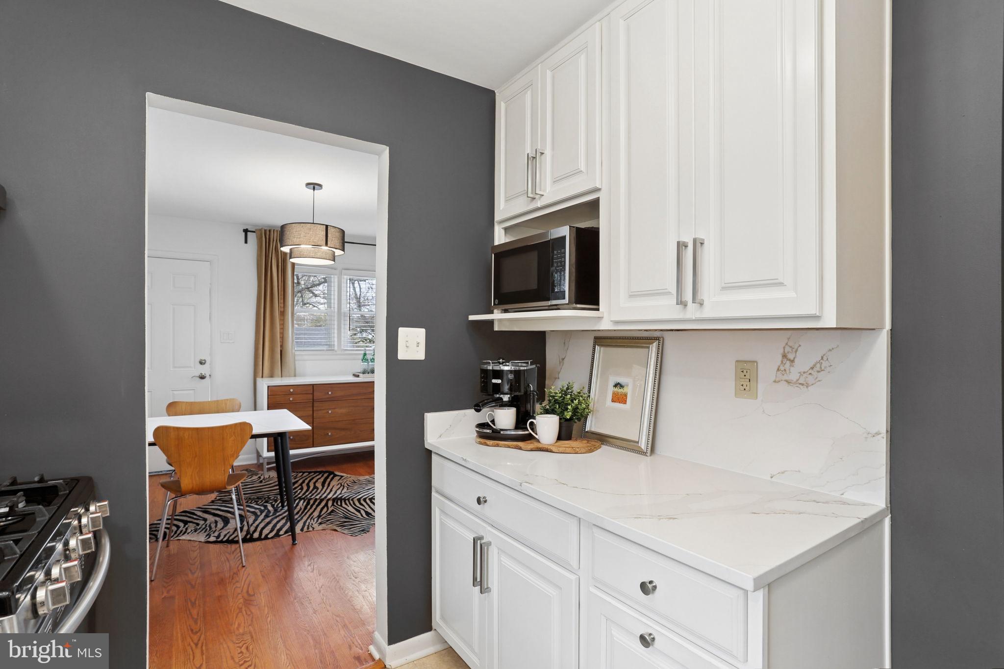 5909 RIDGE VIEW DRIVE