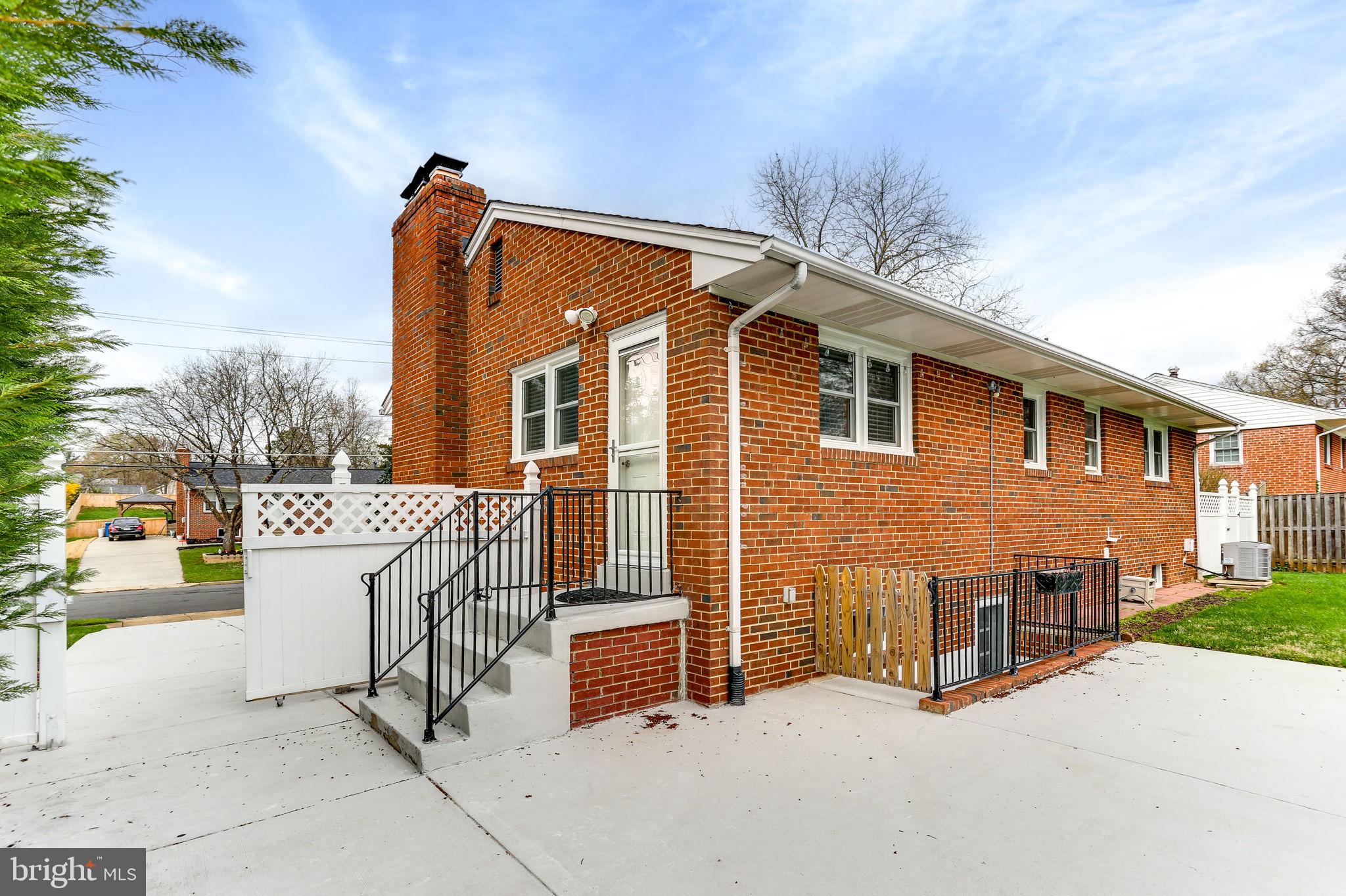 5909 RIDGE VIEW DRIVE